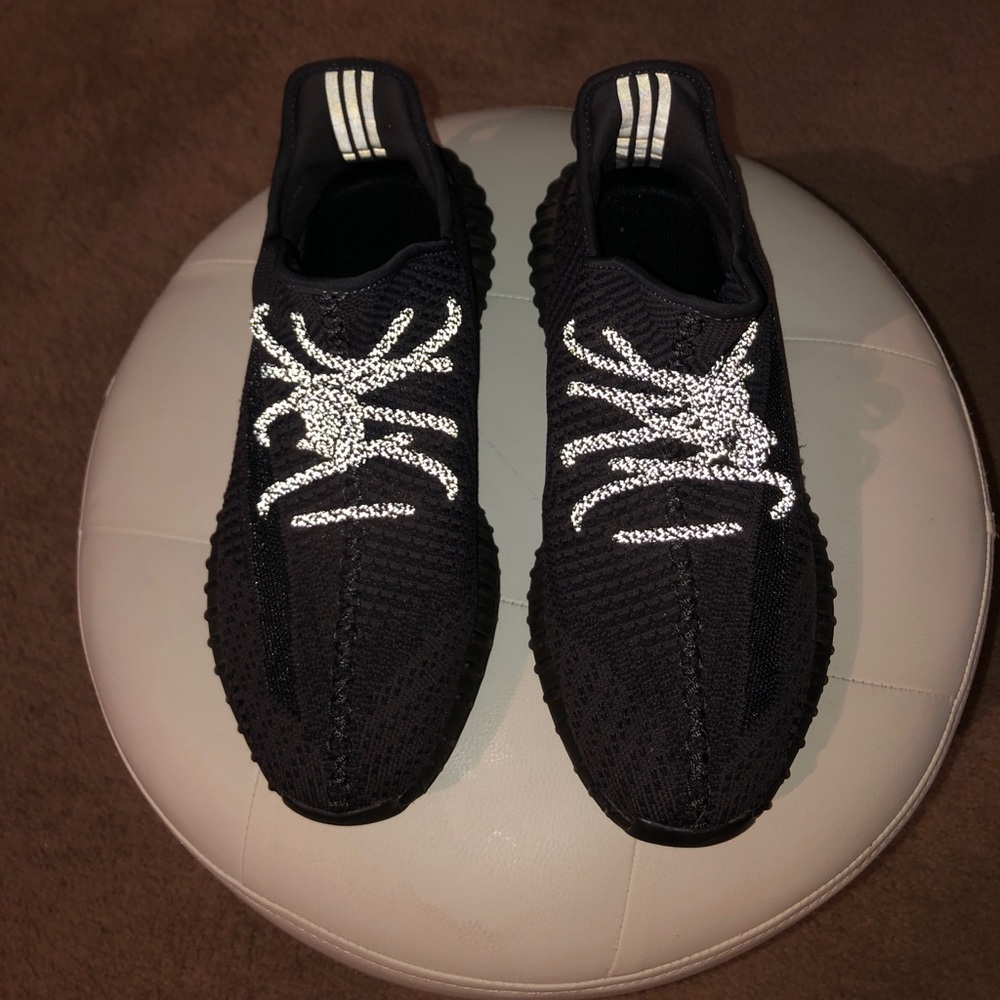 Yeezy - Picture 3 of 4
